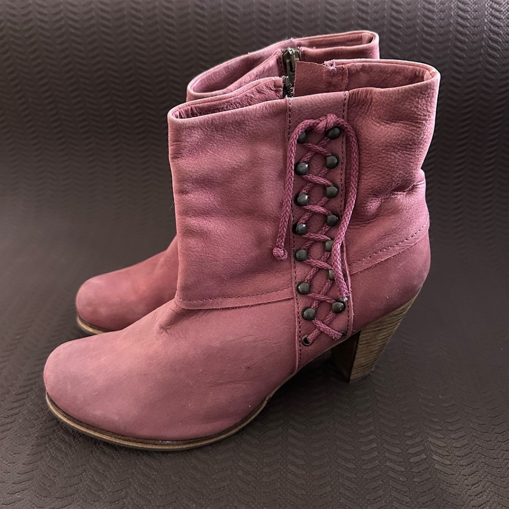 Anthropology Holding Horses 100% Leather Burgundy Ankle Boots Size EU 39